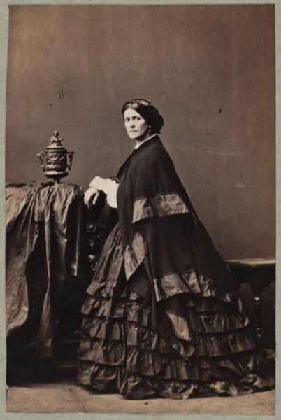 Unknown, Carte-de-visite photographs (480). Four photographs  are dry-mounted to each sheet (120).