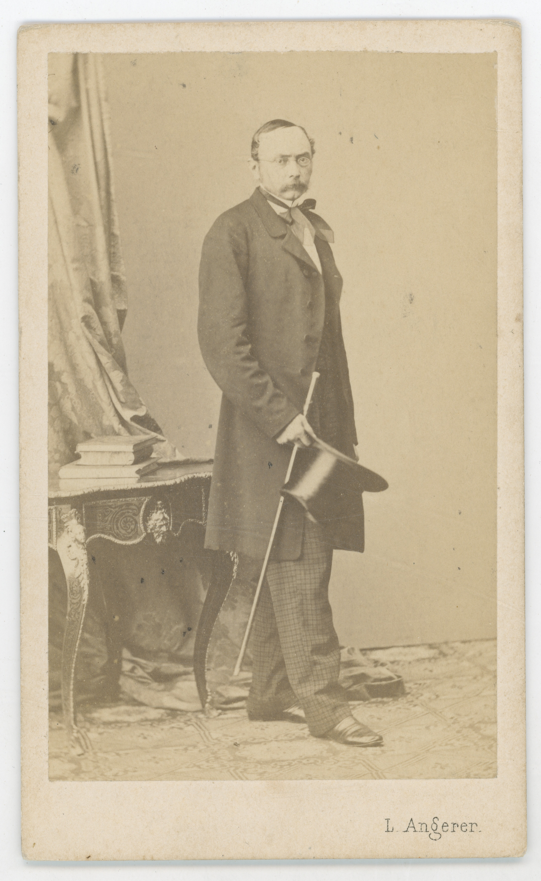 L. Angerer, Gospodin Hasner