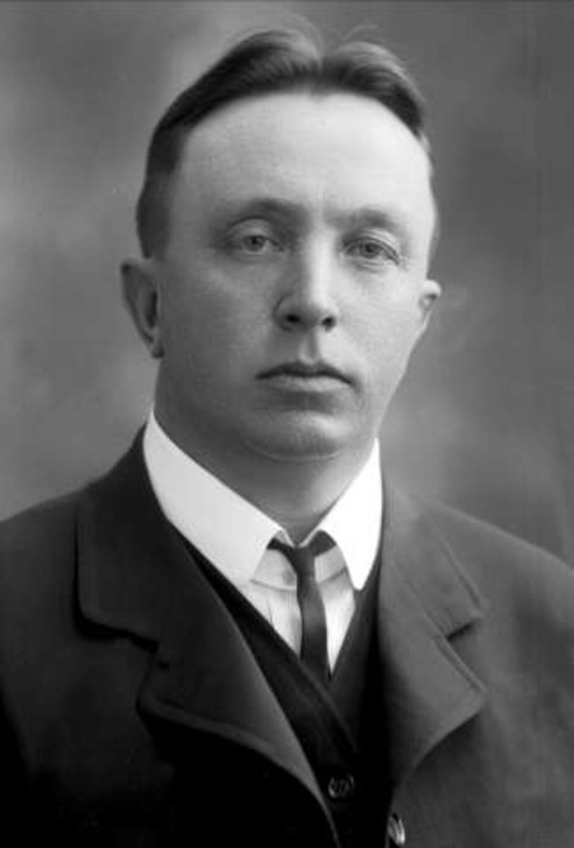 Gustav Borgen, NFB.06126