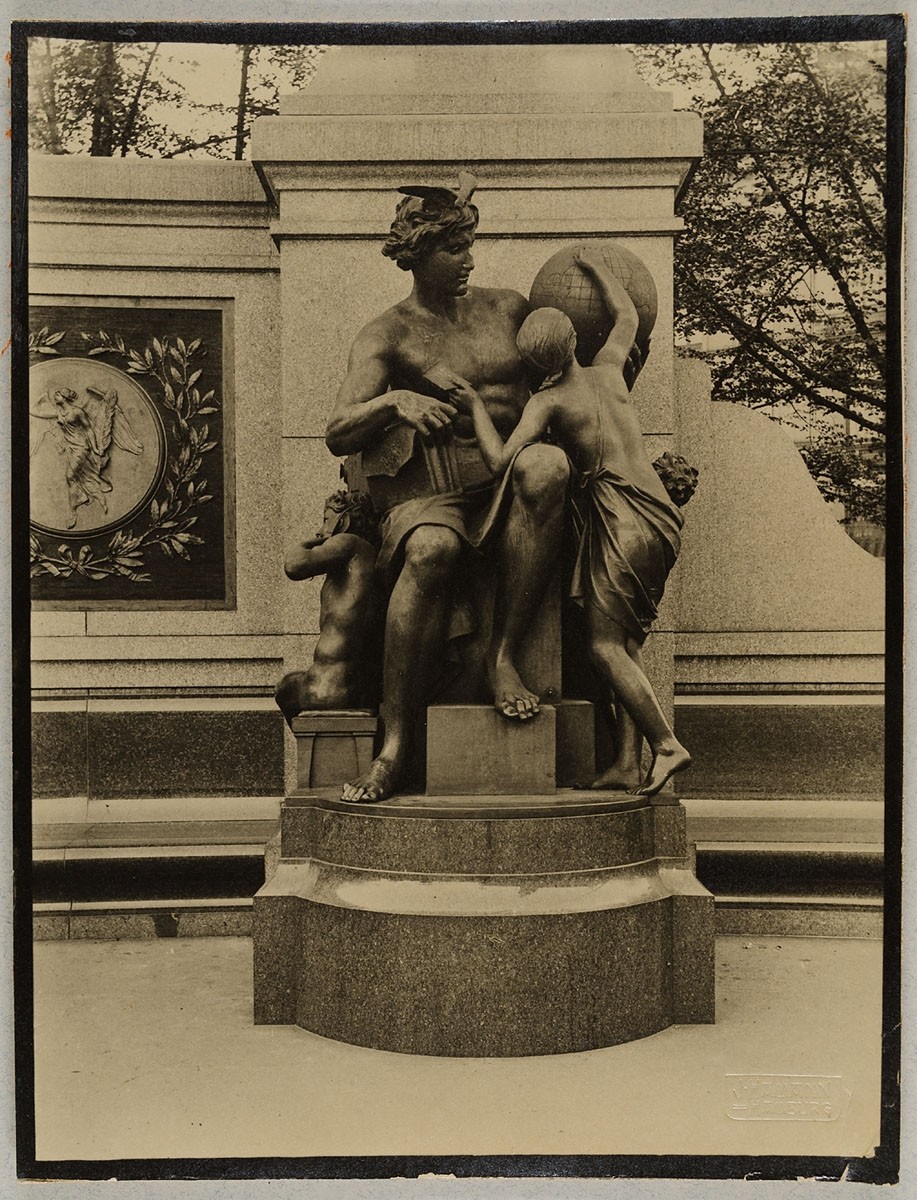 Johann Hinrich W. Hamann, Allegorie "Weltverkehr" des Hamburger Kaiser-Wilhelm-I.-Denkmals