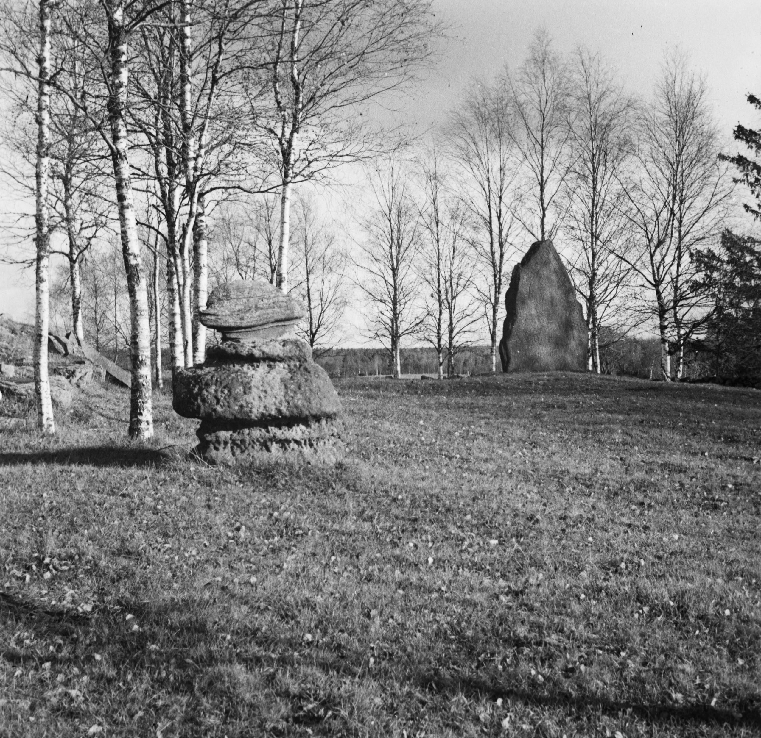 E. Lundberg, Edsvära, Ballstorps kyrkoruin