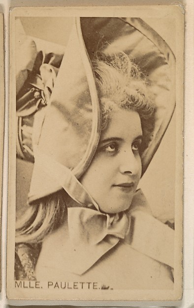 Kinney Brothers Tobacco Company, Mlle. Paulette, from the Actresses series (N246), Type 1, issued by Kinney Brothers to promote Sporting Extra Cigarettes