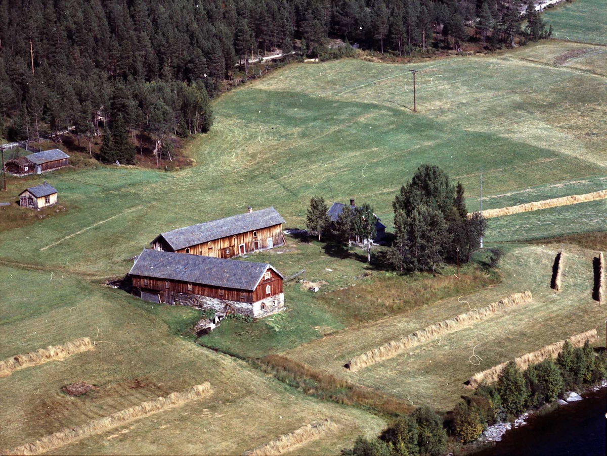 Widerøes Flyveselskap A/S, Gårdsbruk.