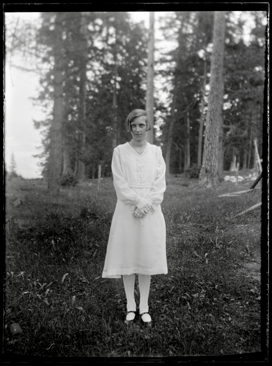 Bertil Malm, Ingrid Malm som konfirmand
