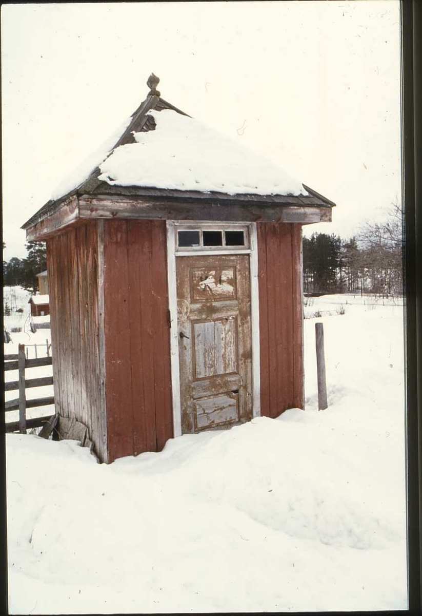 Per Hvamstad, Nyhus garveri, Do