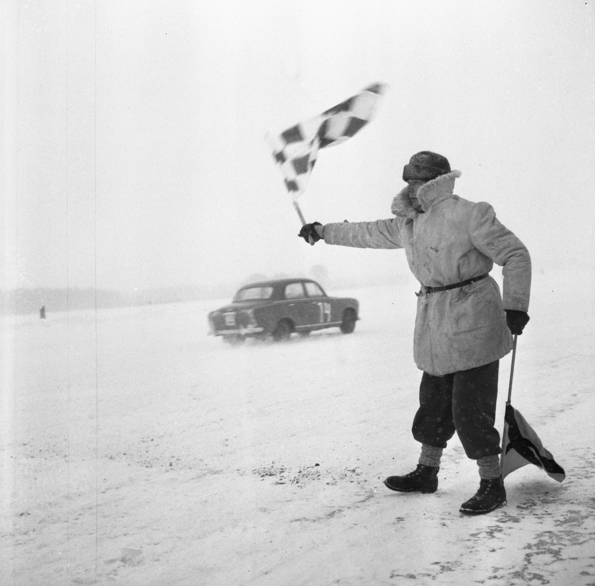 Örebro Kuriren, Hjälmare TT. 29 februari 1956.