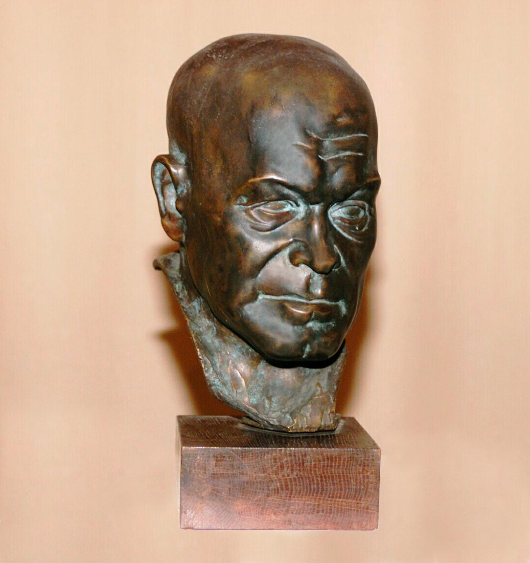 Juhan (author) Iron blacksmith, N.Tsal head