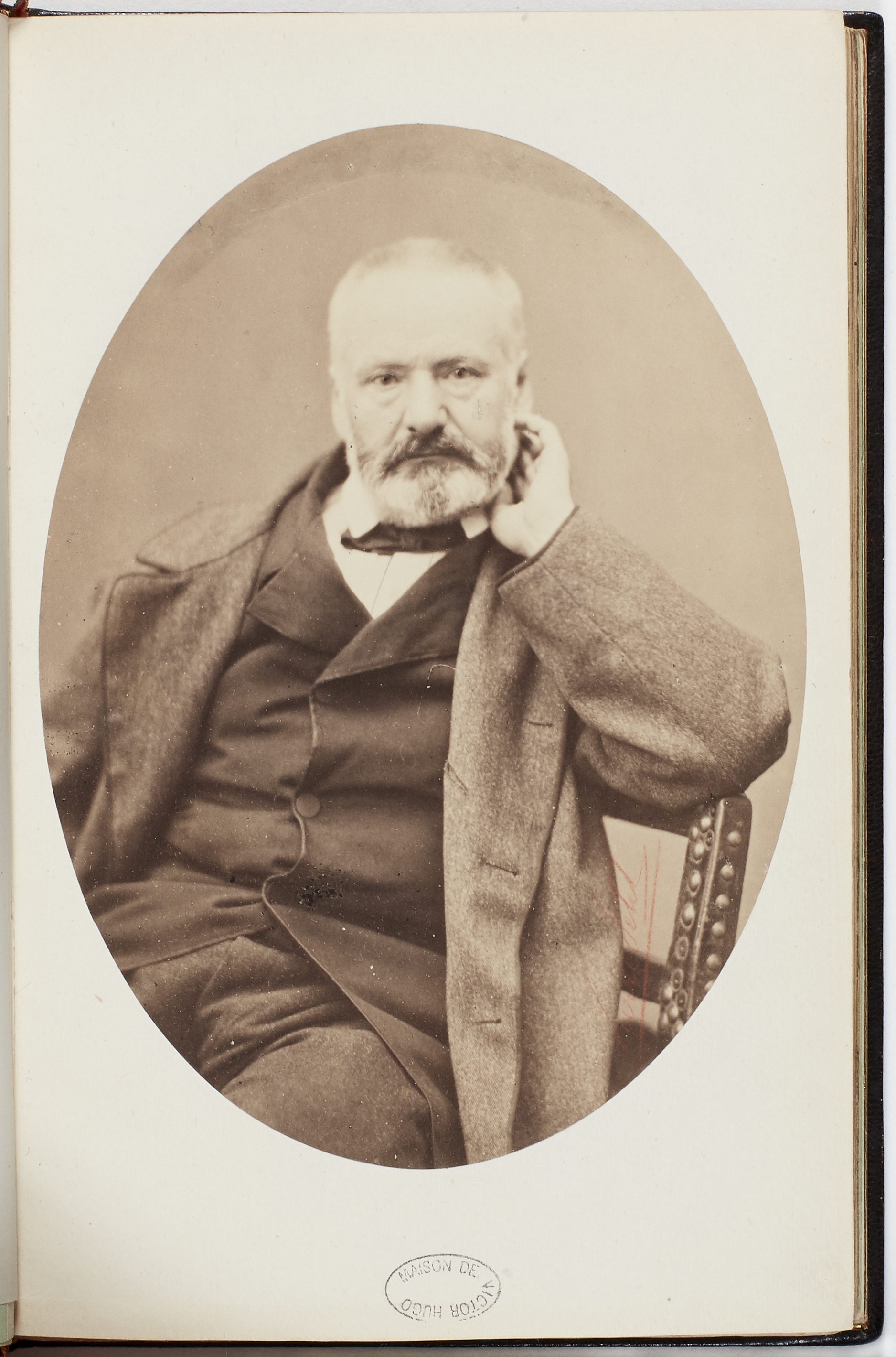 Pierre Petit, Victor Hugo à Bruxelles