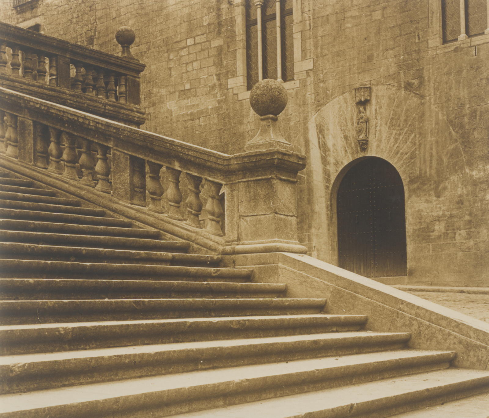 Desconegut, [Escales de la Catedral i la Pia Almoina]