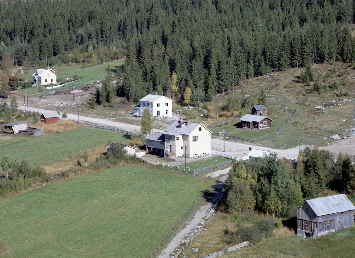 Widerøes Flyveselskap A/S, Bolighus