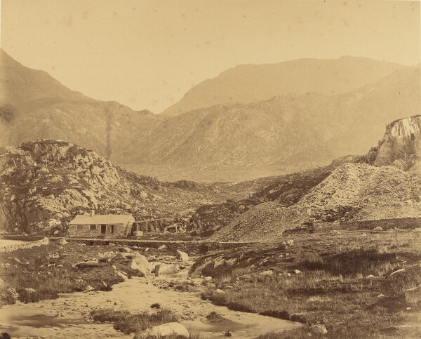 Roger Fenton, [View of mountains at the foot of Lake Ogwen]