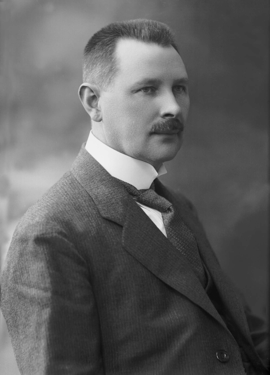 Gustav Borgen, NFB.49345