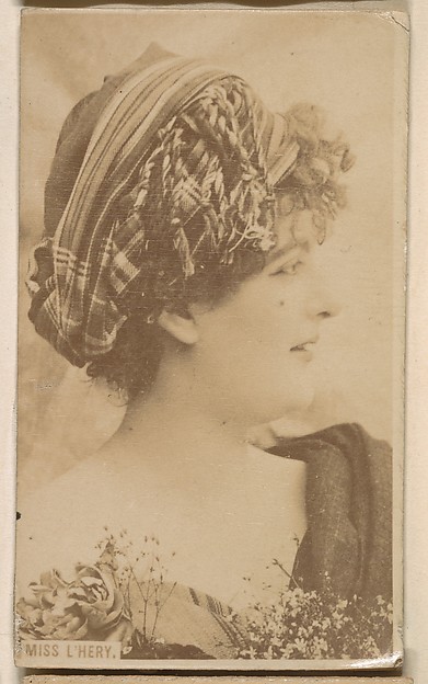 Kinney Brothers Tobacco Company, Miss L'Hery, from the Actresses series (N246), Type 1, issued by Kinney Brothers to promote Sporting Extra Cigarettes