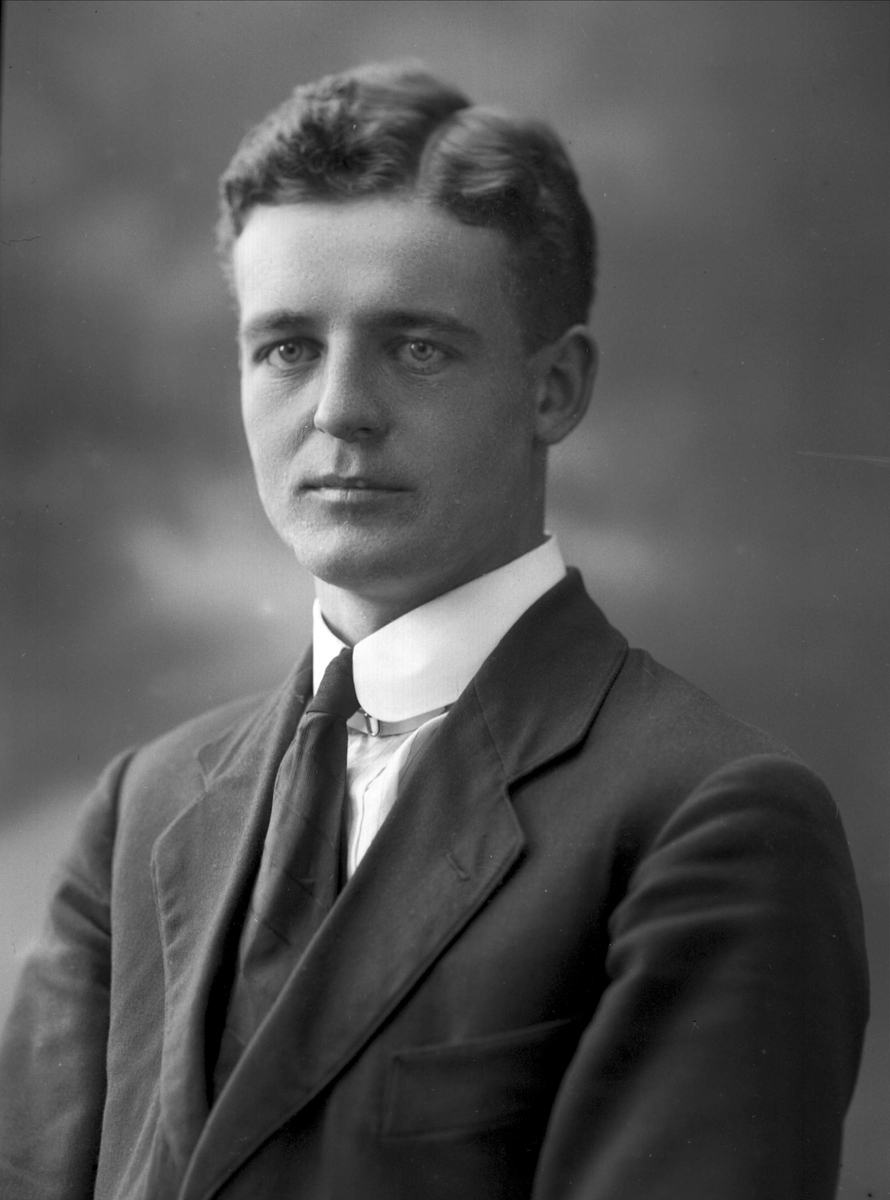 Gustav Borgen, NFB.37846