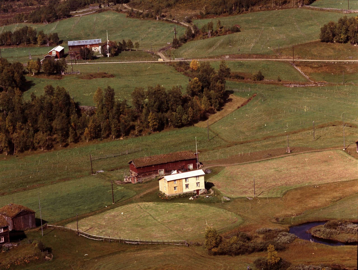 Widerøes Flyveselskap A/S, Gårdsbruk.