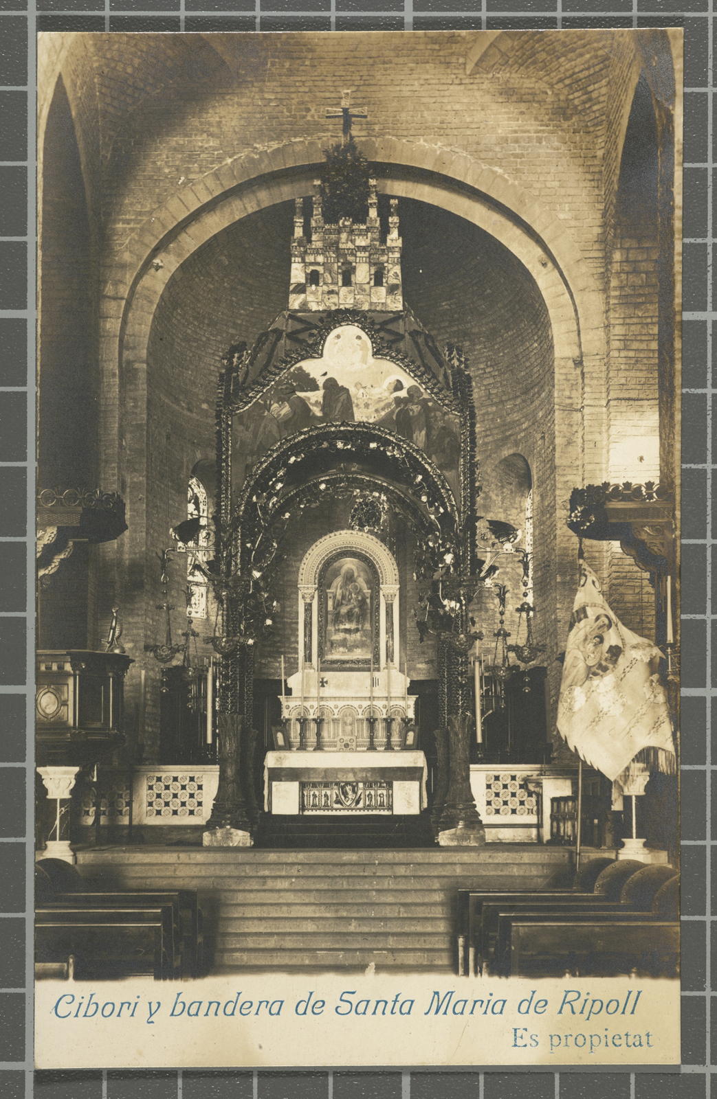 Desconegut, Ciborri y bandera de Santa Maria de Ripoll