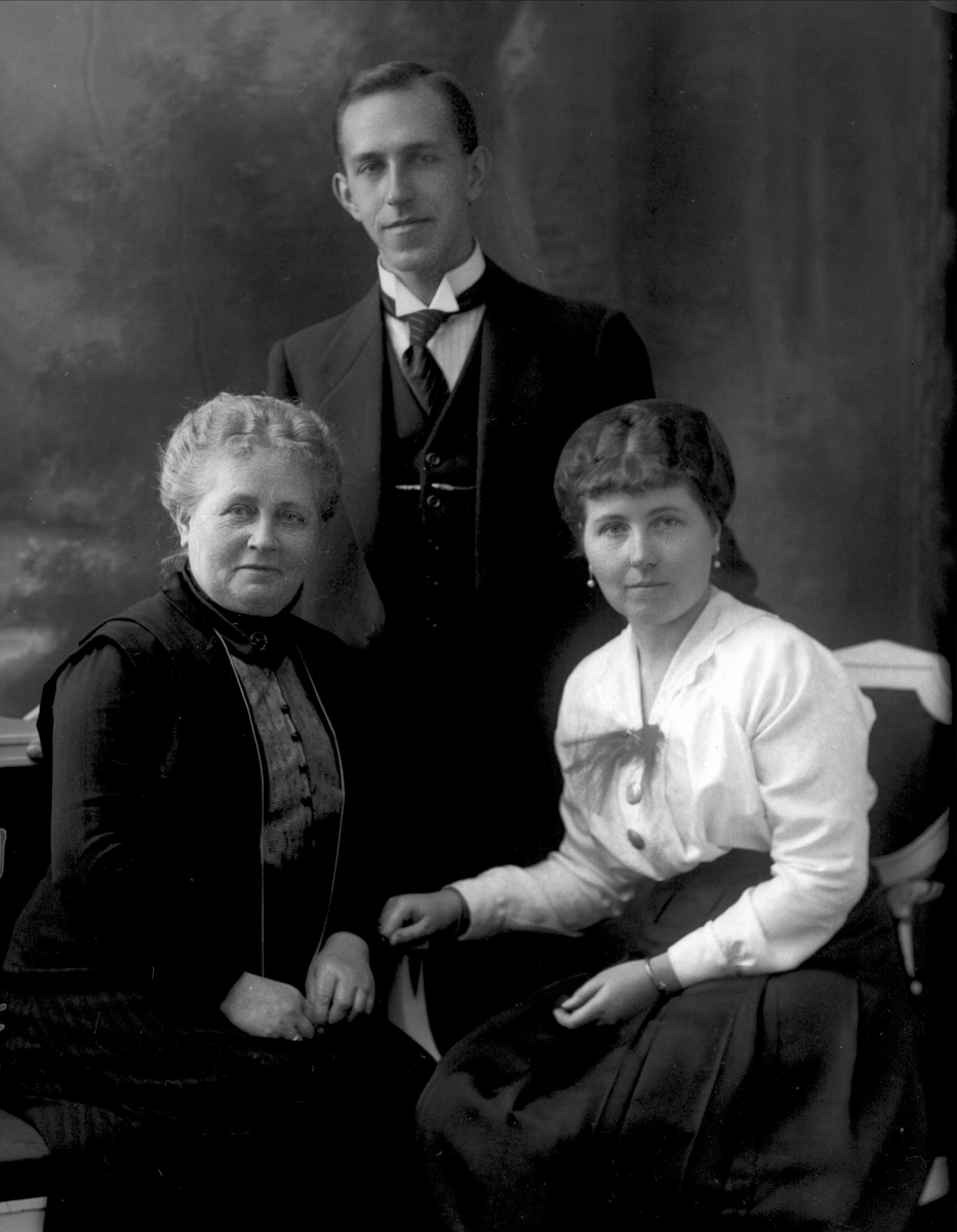 Gustav Borgen, NFB.09571