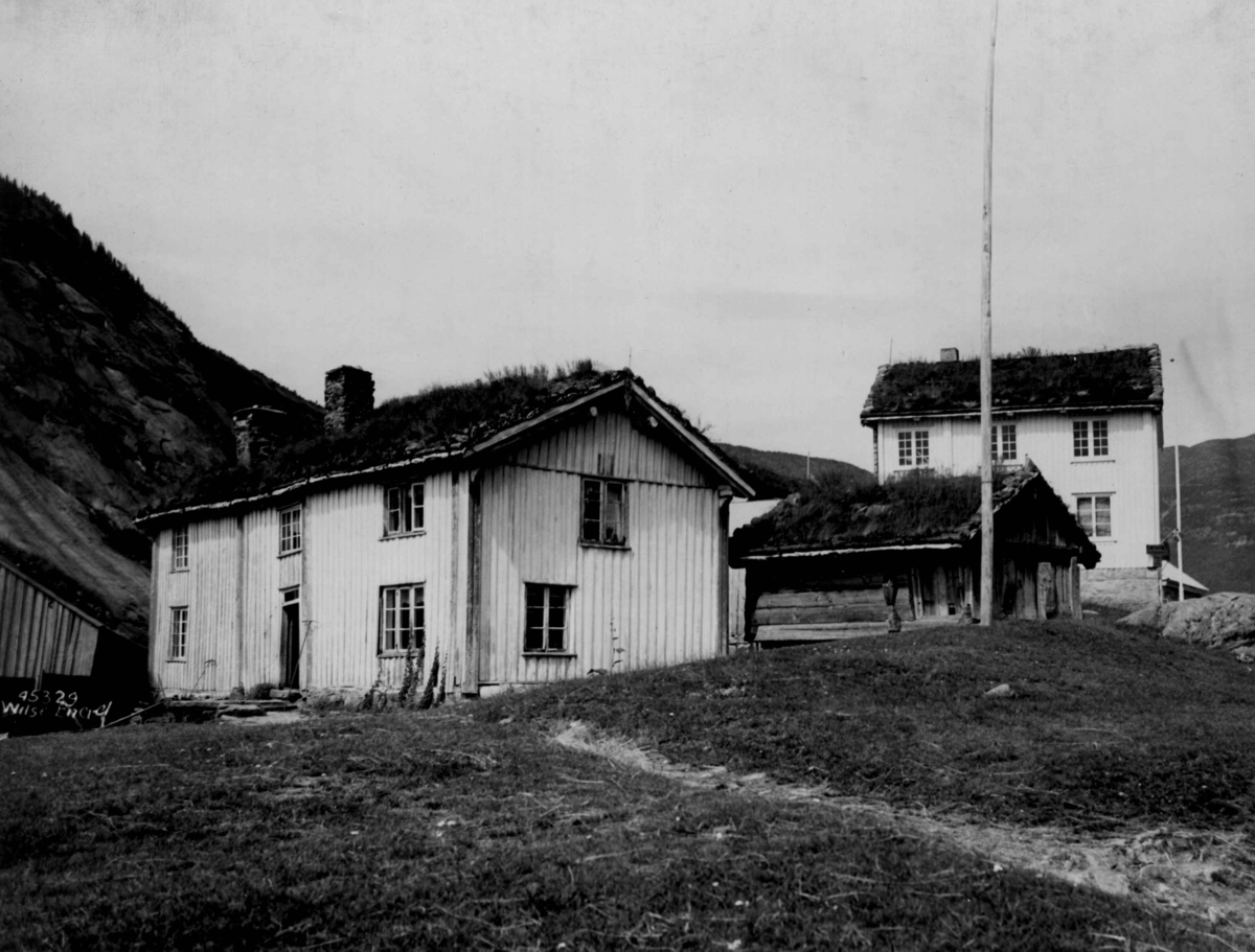 Anders Beer Wilse, Bebyggelse