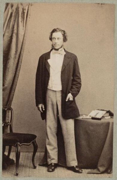 Unknown, Carte-de-visite photographs (480). Four photographs  are dry-mounted to each sheet (120).