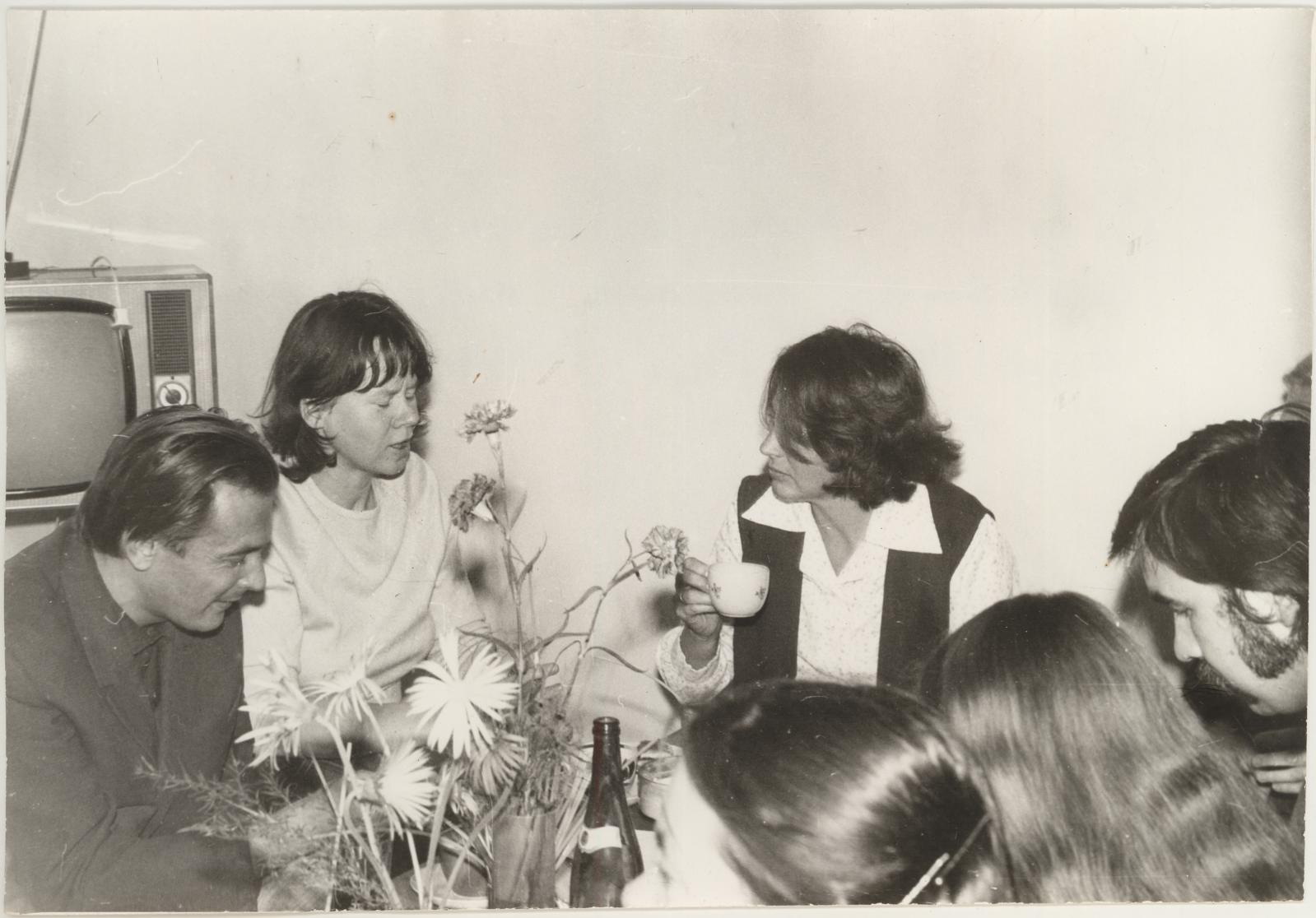 Mari (kujutatu) Pill, A gathering in the museum following the protection of the dissertations of E. Ratnik and E. Lamb, 19.09.1975.a.