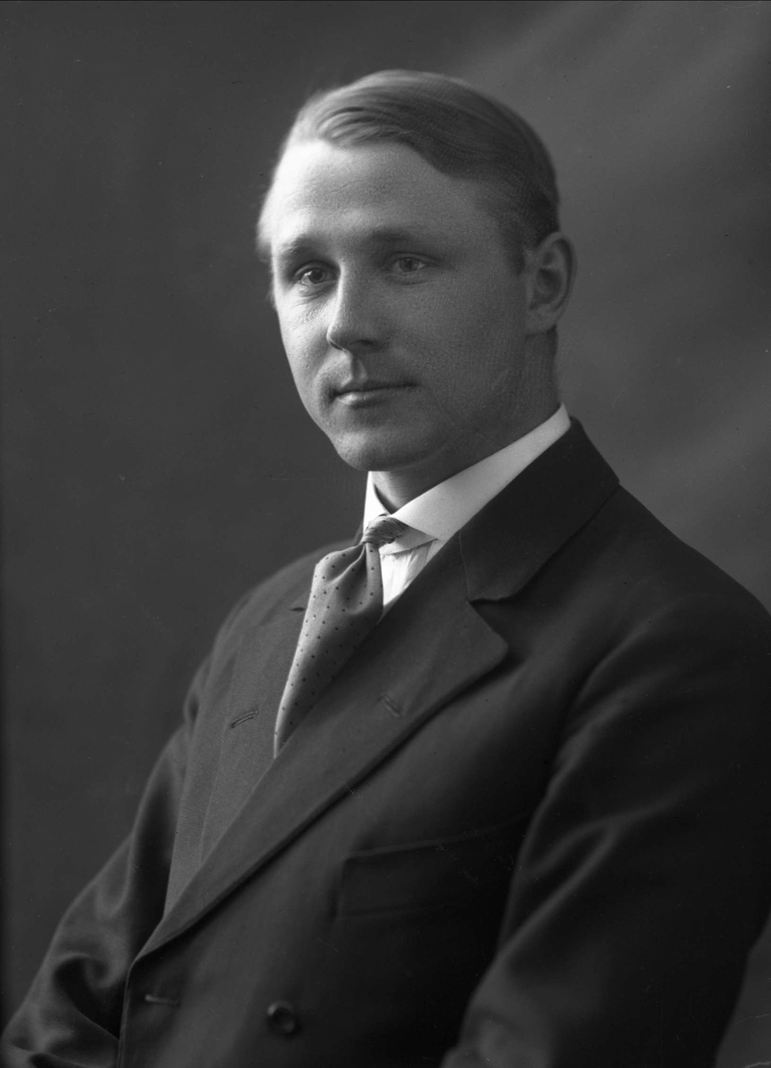 Gustav Borgen, NFB.45059